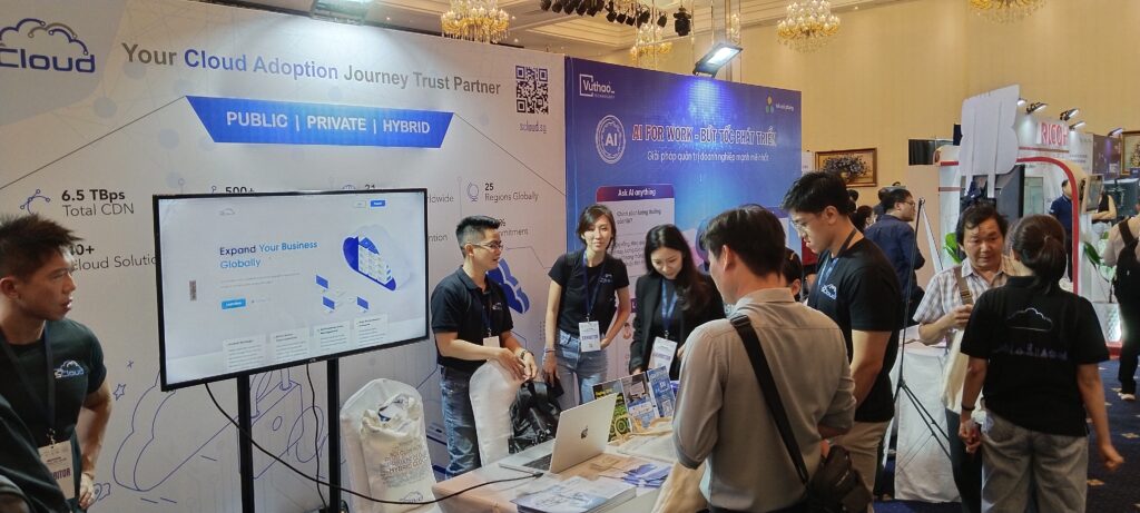 On this day, Tech4Life officially opened its doors to waves of crowds and excitement. The 2-day annual expo and summit held in Ho Chi Minh City, Vietnam, were attended by over 3,000 delegations and featured over 40 booths and exhibits from many industries. SCloud made its first public showcase with a table-top booth ...